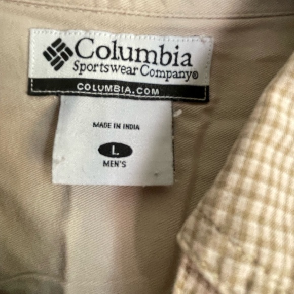 Columbia Tan and white button long sleeve sz Lg - Picture 2 of 8